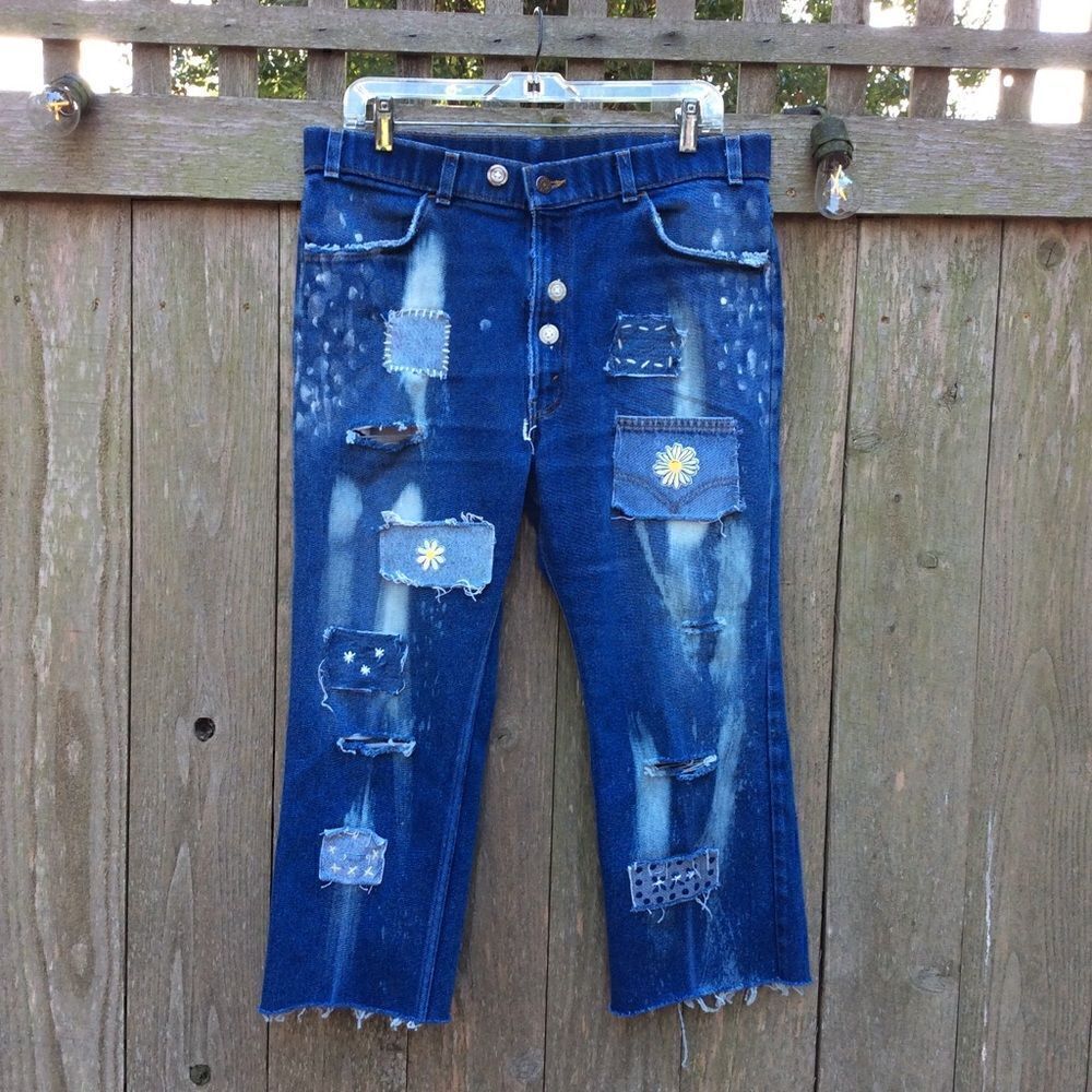 VINTAGE LEVI’S DISTRESSED PRAIRIE JEANS! SZ L